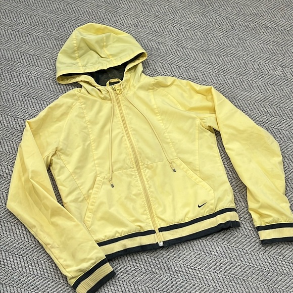 Nike Jackets & Blazers - Nike rain jacket